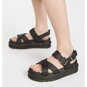 Doc Martens Voss II sandal